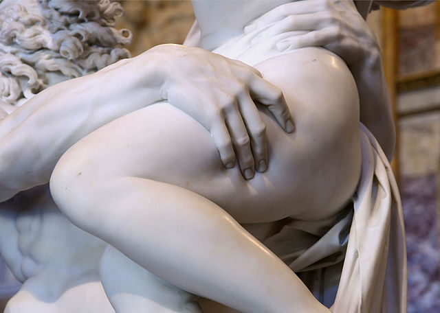 ジャン=レオン・ジェロームの『ピュグマリオンとガラテア』のリアリティと匹敵するイタリアバロックの巨匠、ジャン・ロレンツォ・ベルニーニの彫刻『プロセルピナの略奪』の一部。